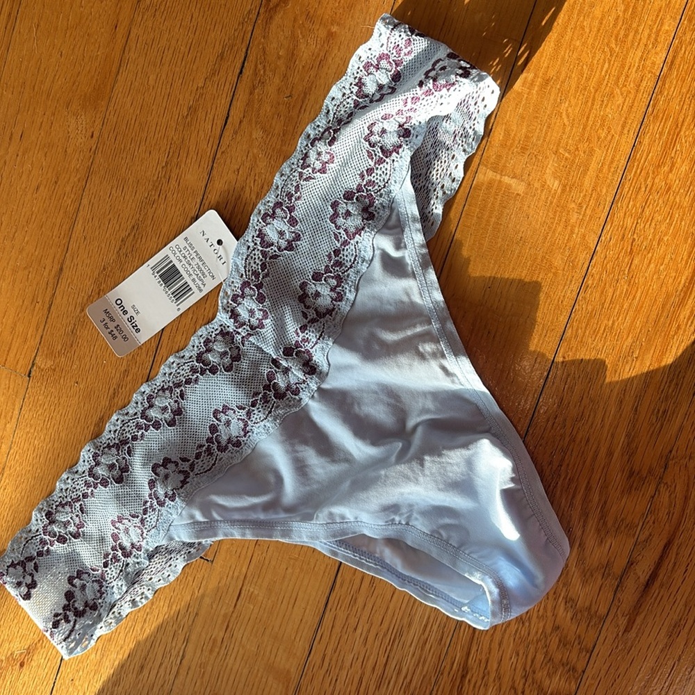 BNWT Natori Bliss Perfection Lace Panties One Size- Gray and Purple